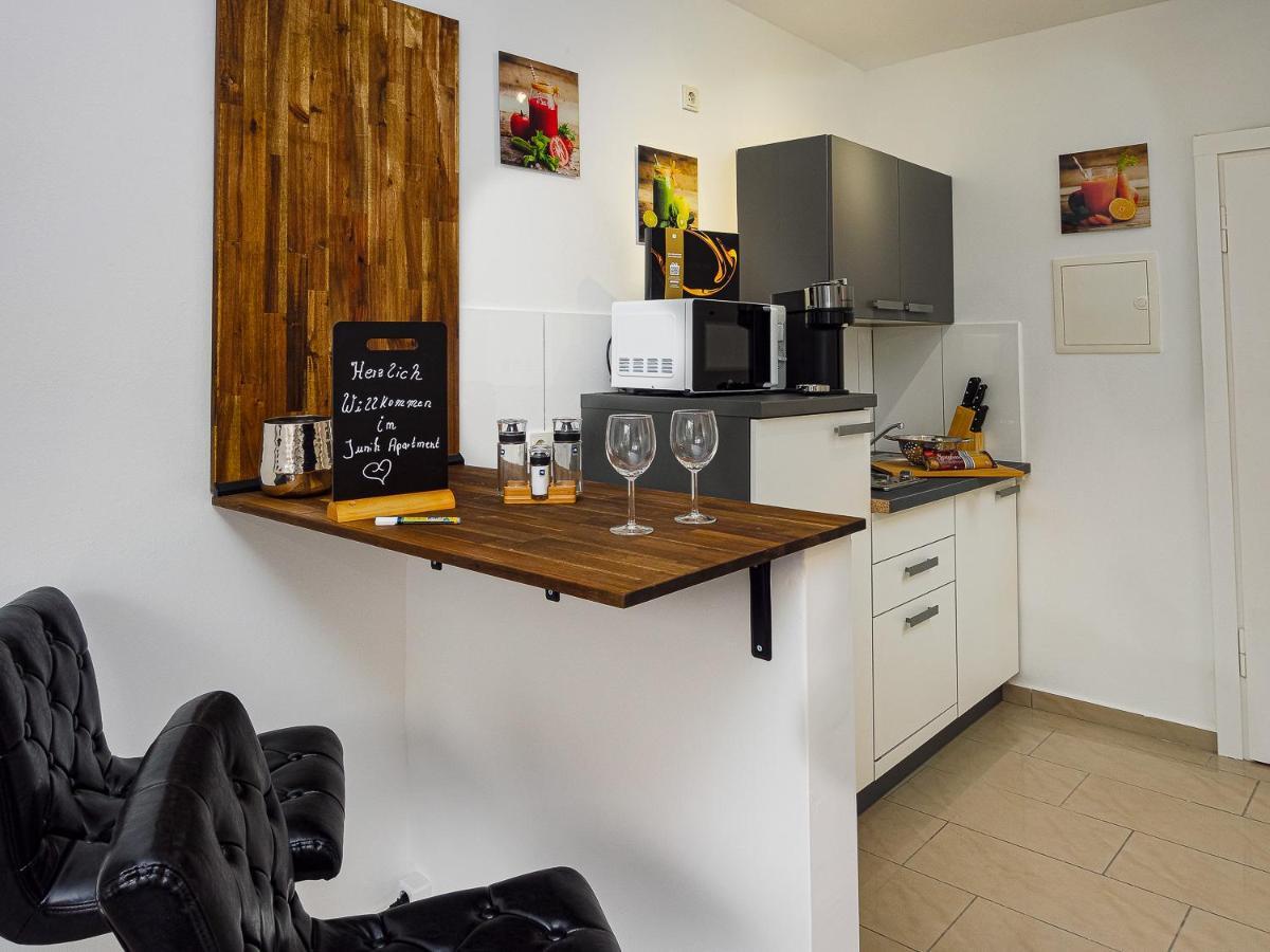 Gemuetliche & Individuelle Ferienwohnungen In Krefeld - Junik Apartments Εξωτερικό φωτογραφία