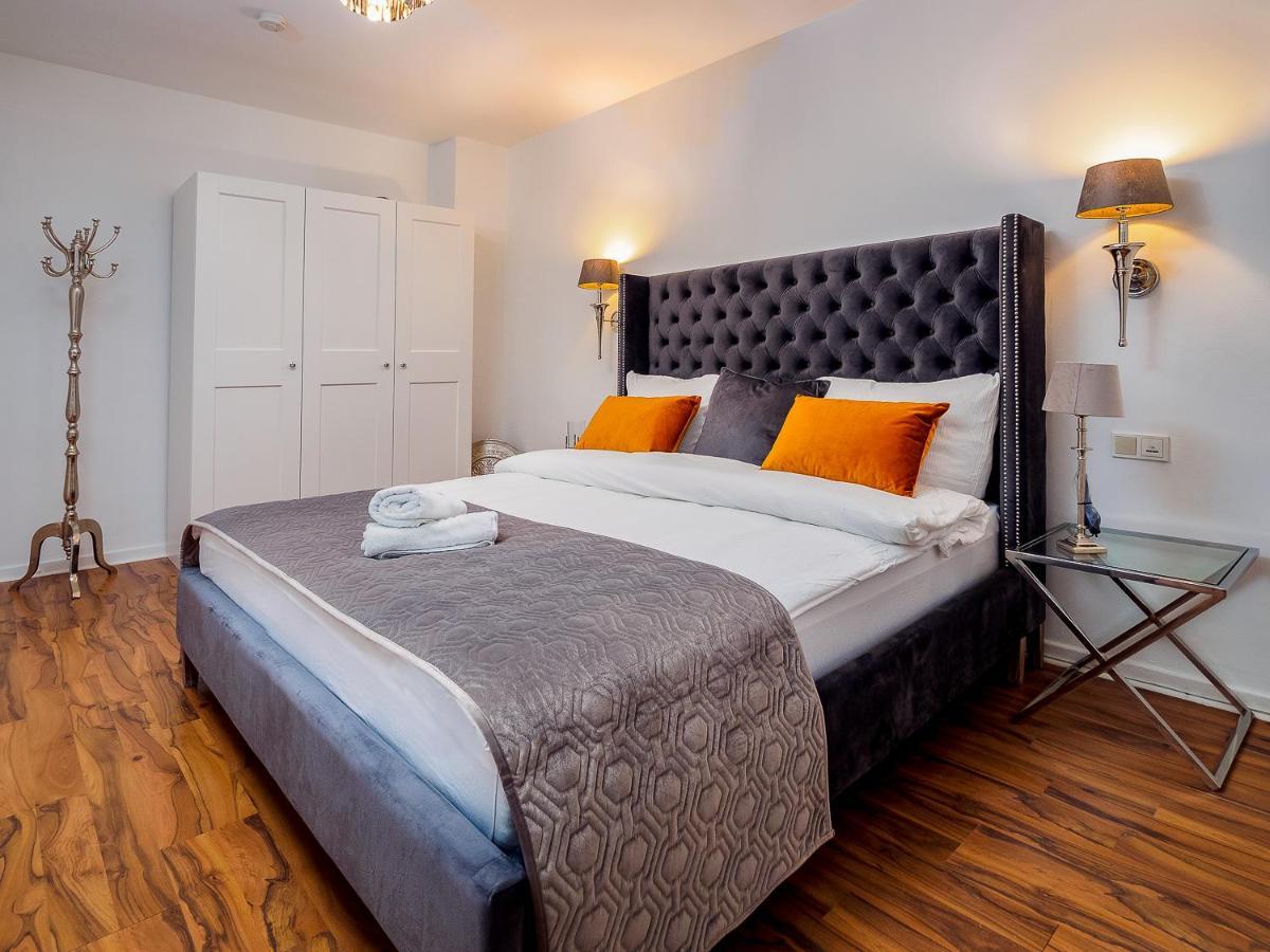 Gemuetliche & Individuelle Ferienwohnungen In Krefeld - Junik Apartments Εξωτερικό φωτογραφία