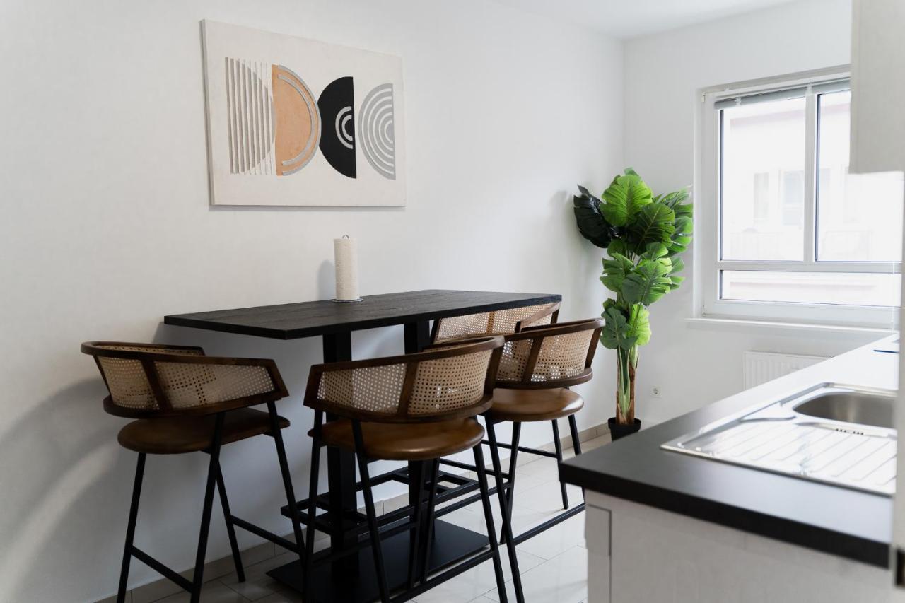 Gemuetliche & Individuelle Ferienwohnungen In Krefeld - Junik Apartments Εξωτερικό φωτογραφία